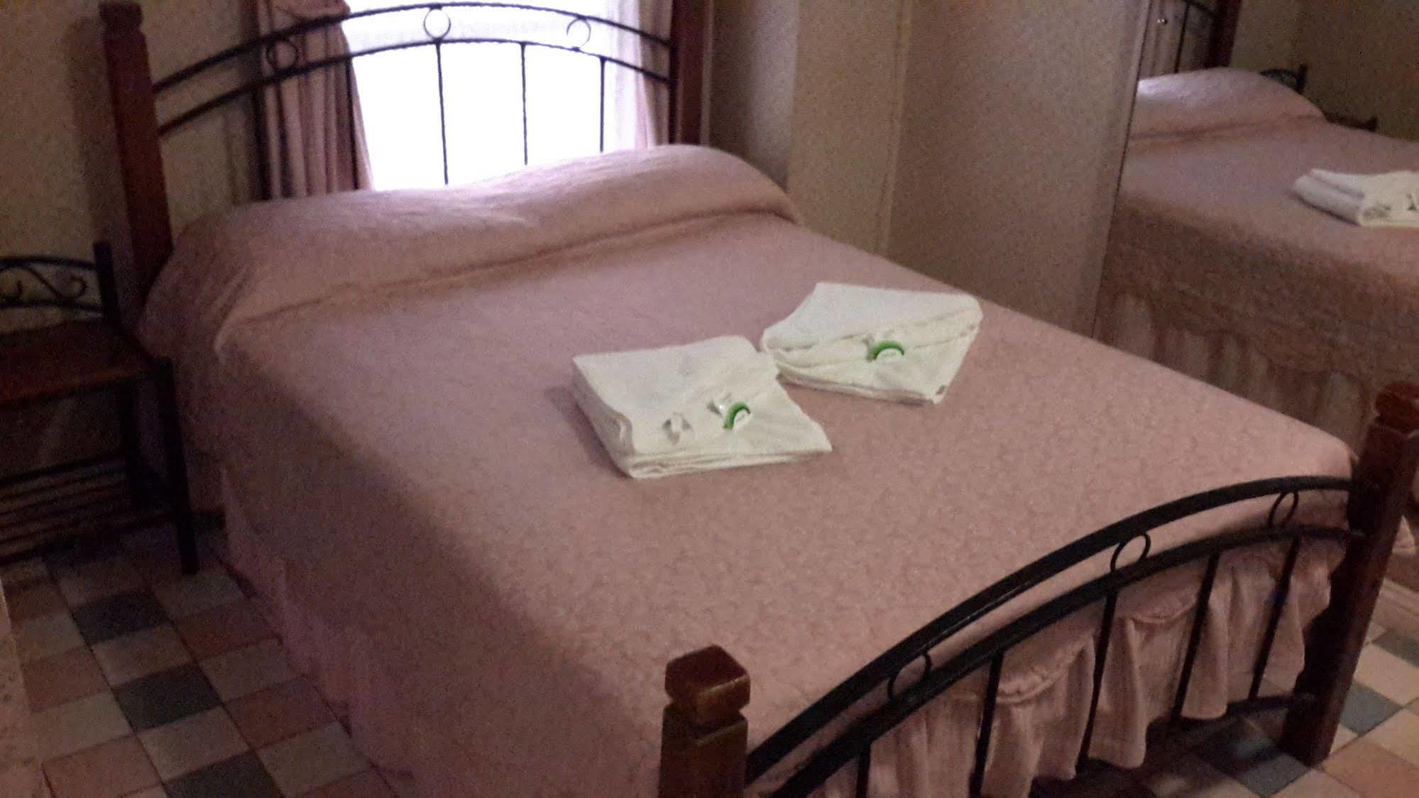 בריסביין Annie'S Shandon Inn מראה חיצוני תמונה